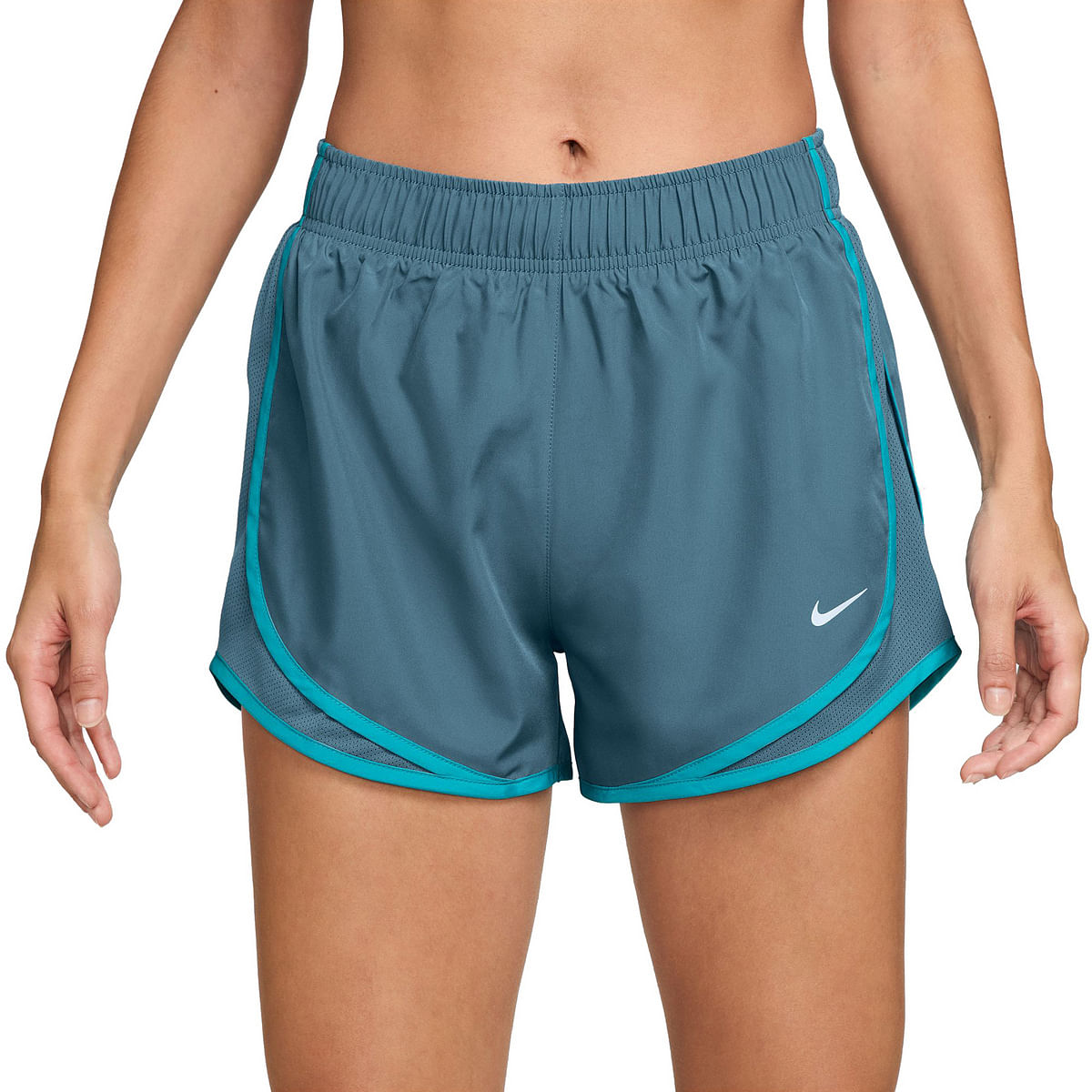 foto del prodotto short dri fit tempo donna