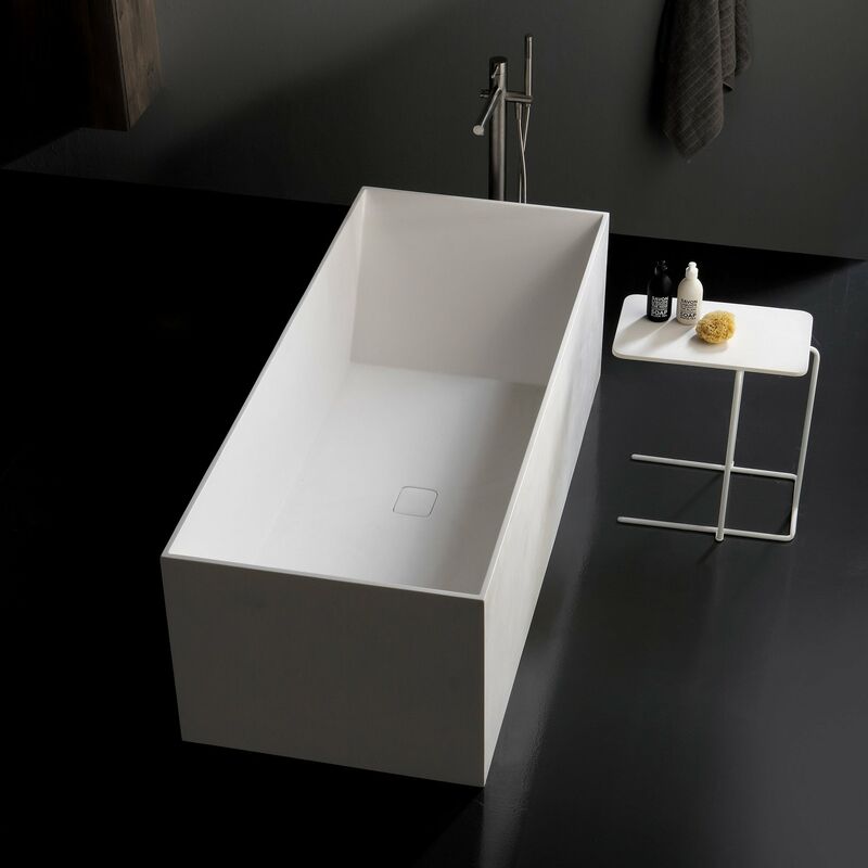 foto del prodotto showerdesign vasca freestanding bogota in solid surface 175x73 centro stanza bianco opaco