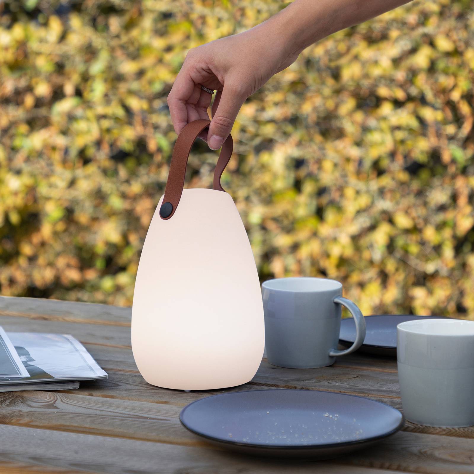 foto del prodotto smartwares lampada da tavolo led ooo 50002 per esterni, con batteria ricaricabile
