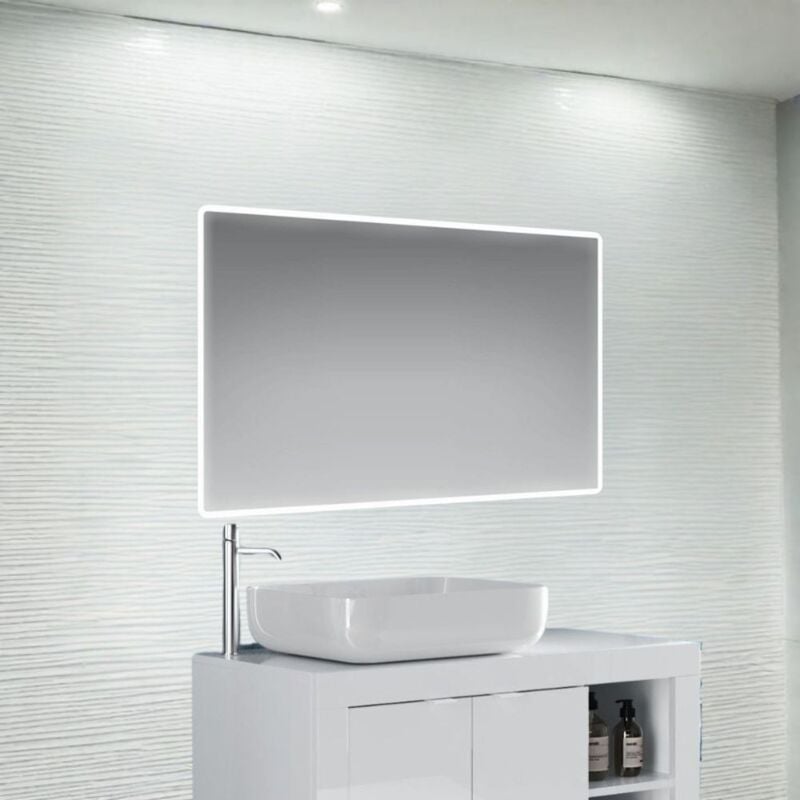 foto del prodotto specchio con cornice led victoria 120x70 cm.