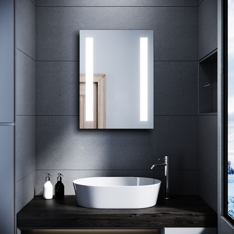 foto del prodotto specchio da bagno 45x60cm quadrato con illuminazione a led a risparmio energetico bianco freddo ip44 risparmio energetico sonni