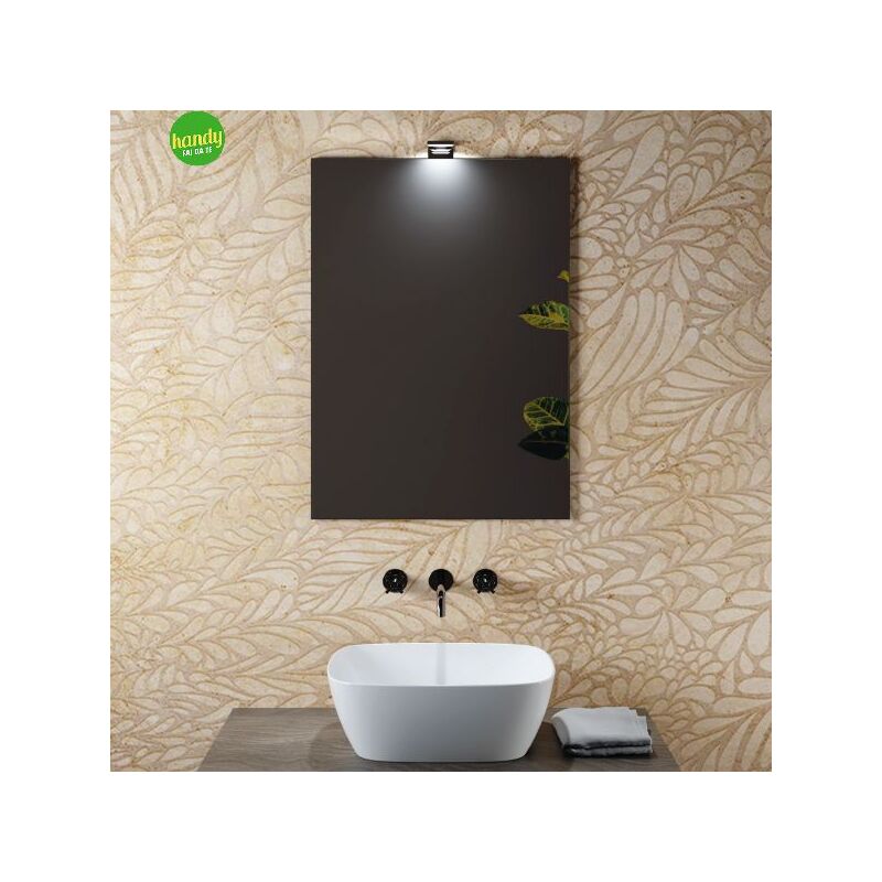 foto del prodotto specchio da bagno a parete con applique a luce naturale cm 70x50 mobo