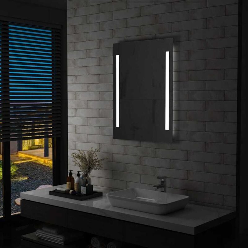 foto del prodotto specchio da parete a led per bagno 60x80 cm vidaxl 346382