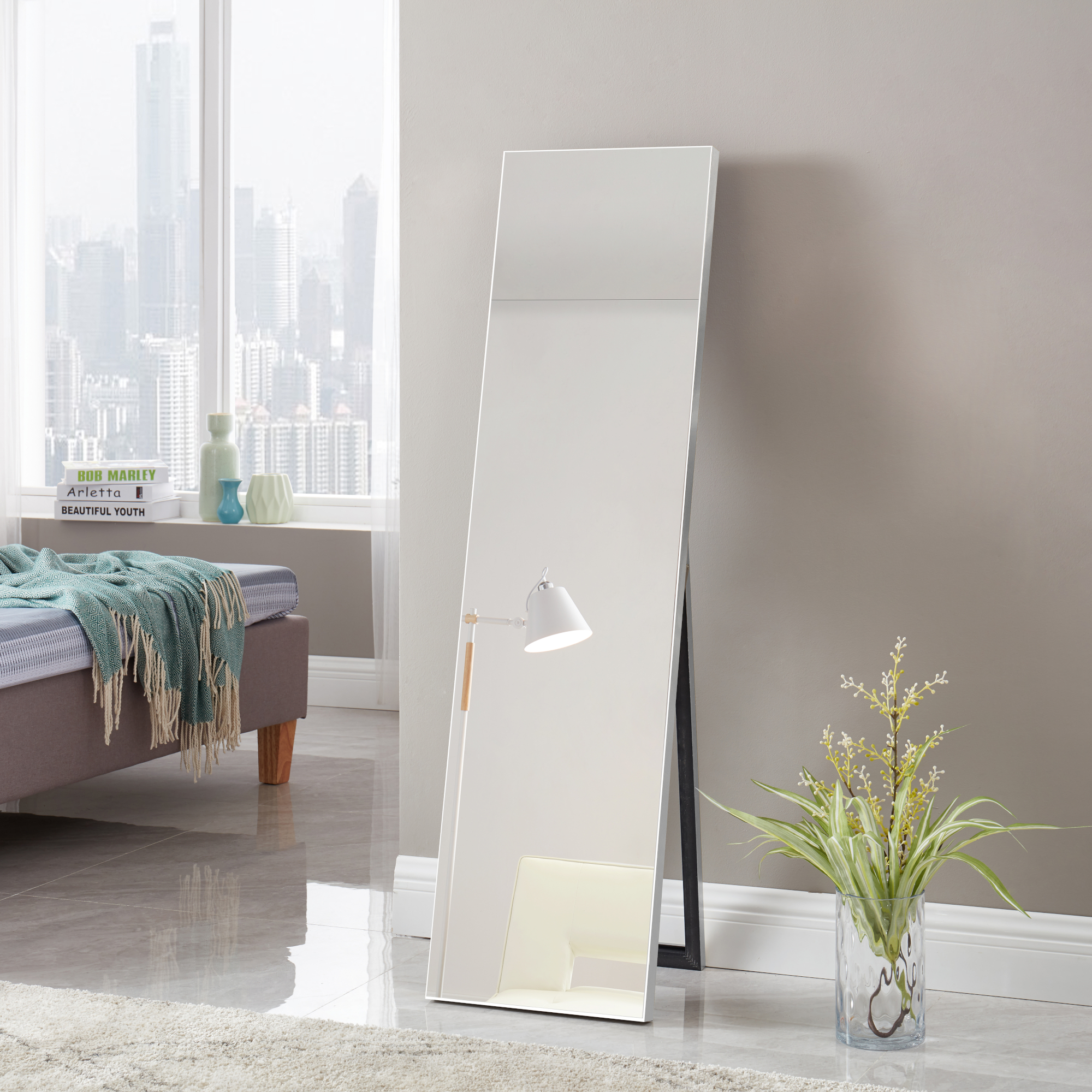 foto del prodotto specchio da terra 39 barletta 39 a figura intera 150 x 35 cm cornice in color argento en.casa 