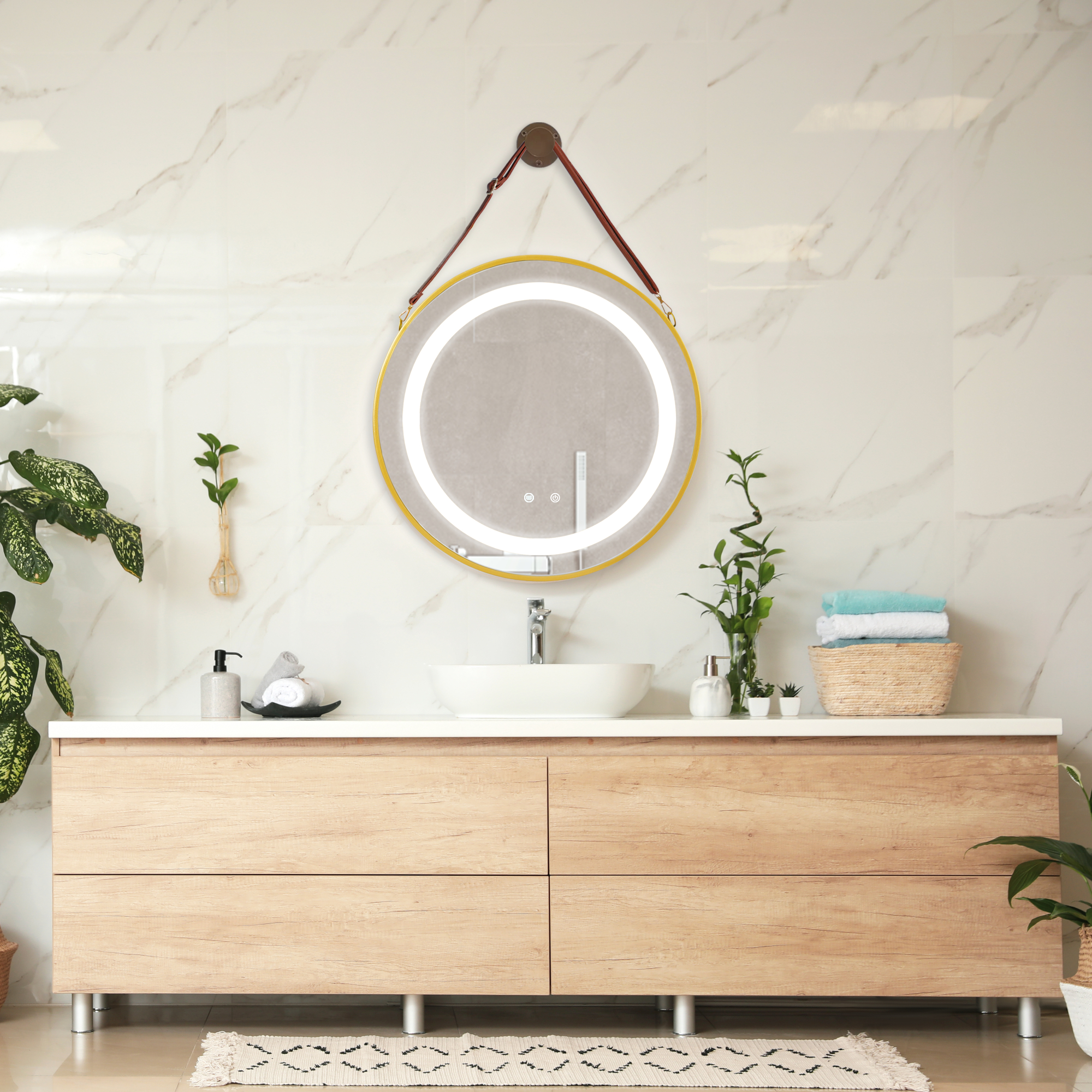 foto del prodotto specchio led da parete picerno 70 cm cornice dorata pro.tec