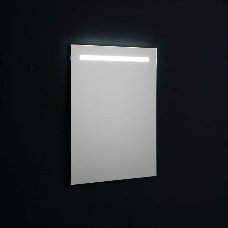 foto del prodotto specchio retroilluminato 60x80 con fascia a led superiore