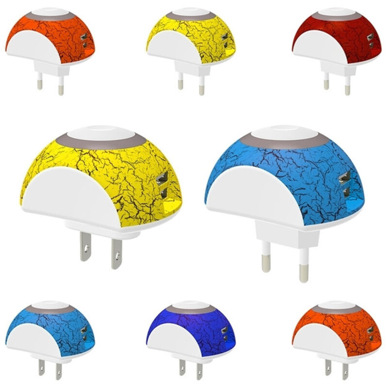 foto del prodotto spina presa 2.1a 2 porte usb luce notturna led lampada lettura carica batterie trade shop traesio