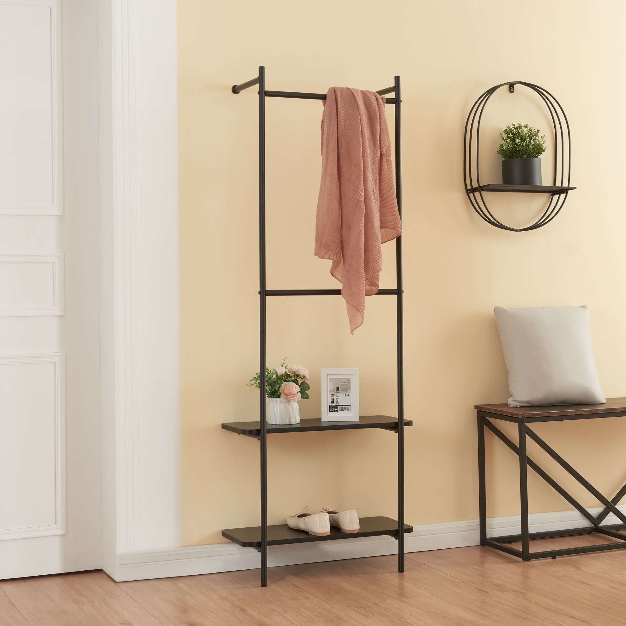 foto del prodotto stand appendiabiti da parete bremanger 162 x 60 x 26 cm nero en.casa 