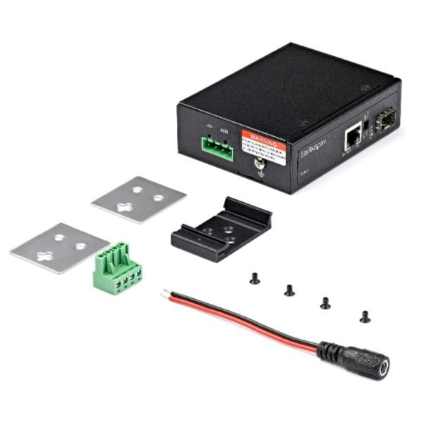 foto del prodotto startech.com media converter fibra a ethernet 60w - convertitore gigabit fibra ottica rame per uso industriale - poe+ media converter fibra multimodale/monomodale - sfp a rj45 - ip-30 / - 40 to +75°c