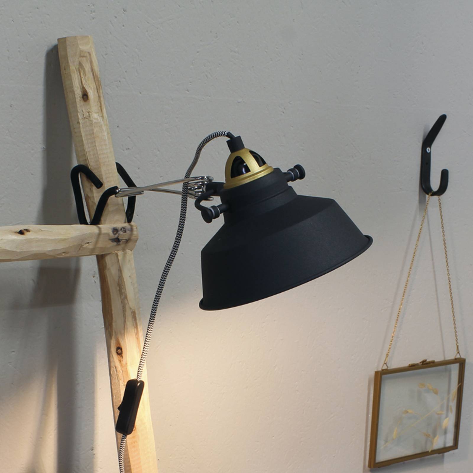 foto del prodotto steinhauer applique nov con spina, nero