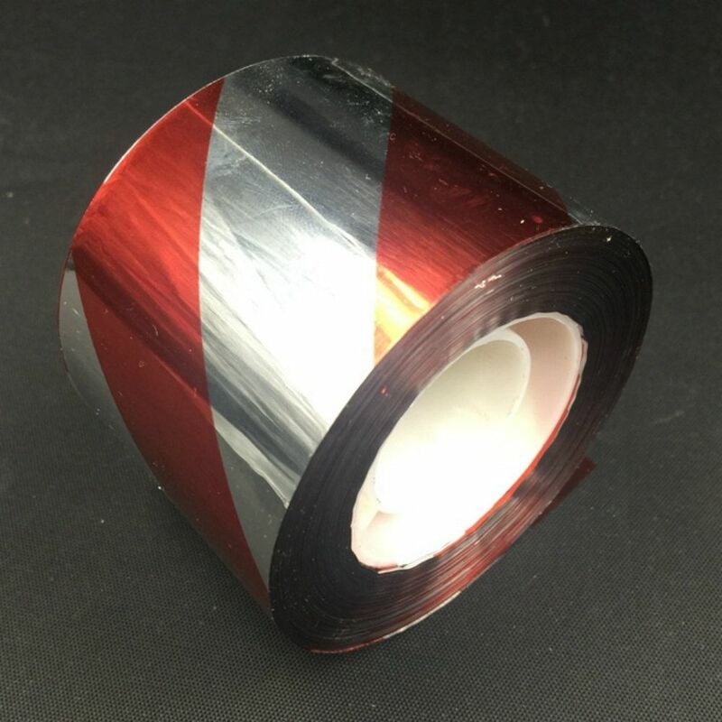 foto del prodotto stickerslab nastro dissuasore iridescente riflettente con riflessi luminosi spaventapasseri modello 80 metri argento rosso 