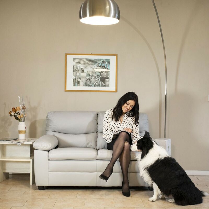 foto del prodotto stilprojectstore - divano moderno 2 posti con braccioli in tessuto l 151 - emma grigio chiaro emma fc-04