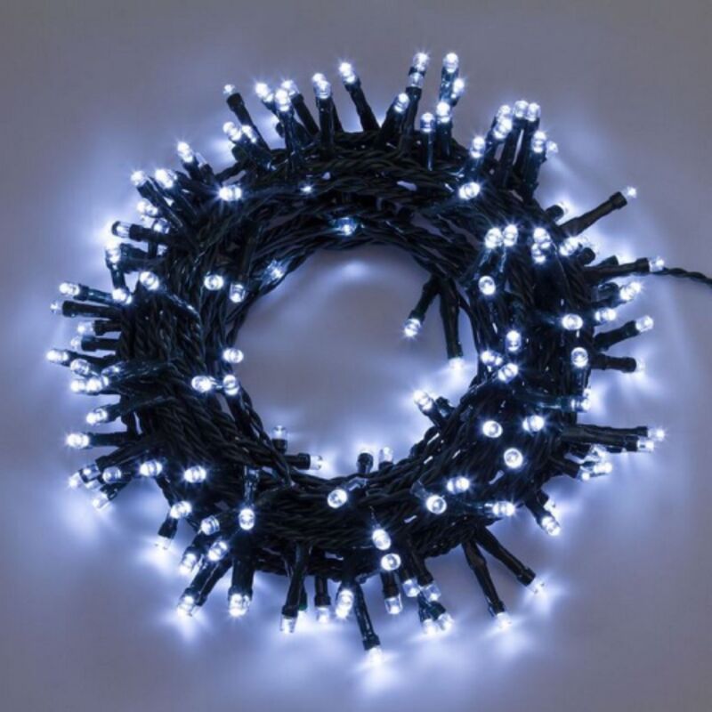 foto del prodotto stringa catena 12,8 mt serie 320 luci di natale a led 5 mm reflex bianco freddo con 8 giochi di luce e memoria cavo verde per esterno interno bianco