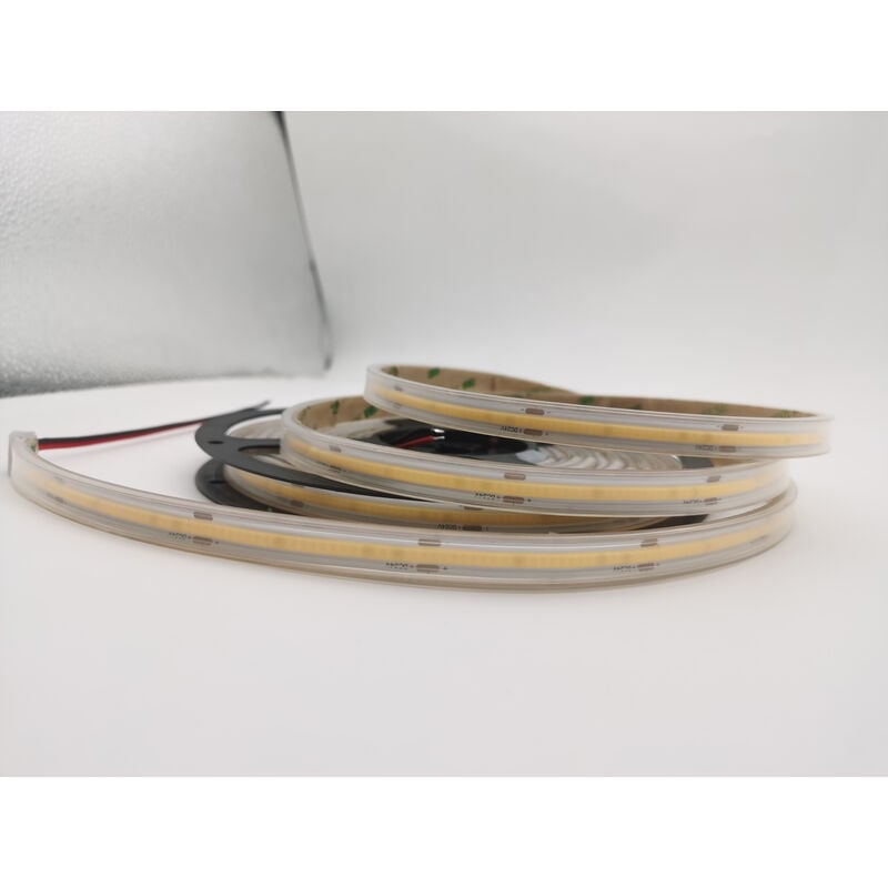 foto del prodotto strip led 24v cob ip67 da esterno 15w/m luce naturale 4000k 5 metri - -