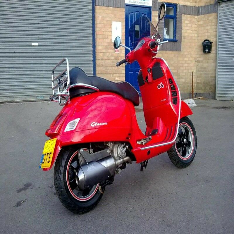 immagine 0 del prodotto strisce per cerchi scooter adesive rifrangenti materiale 3m colore rosso