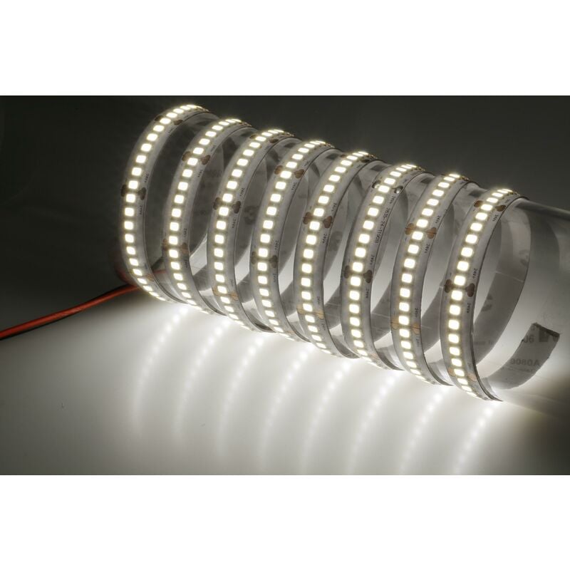 foto del prodotto striscia led 5m 14w m 4000k 120 ip20 2385lm 80300 90 n nobile illuminazione