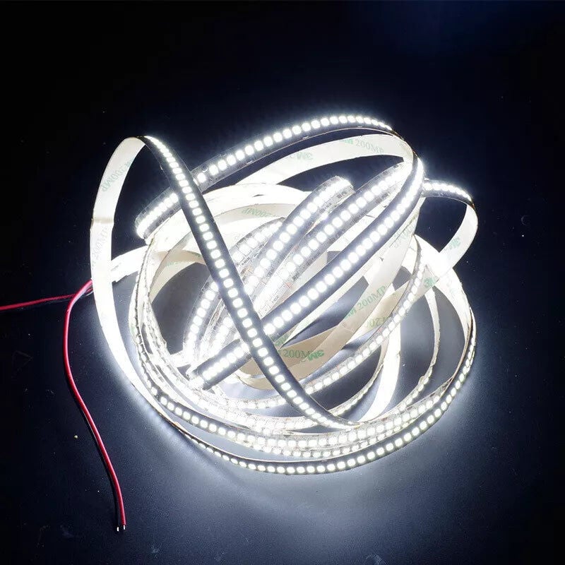 foto del prodotto striscia led 5m smd 2835, 1200 led, ip20, 3 colori luce, 12v, alta luminosit bianco freddo maka