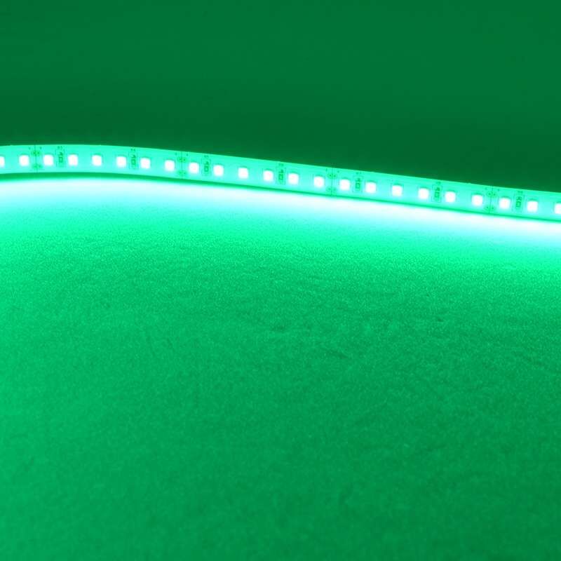 foto del prodotto striscia led potente 120led m 25w m ip20 5m luce verde