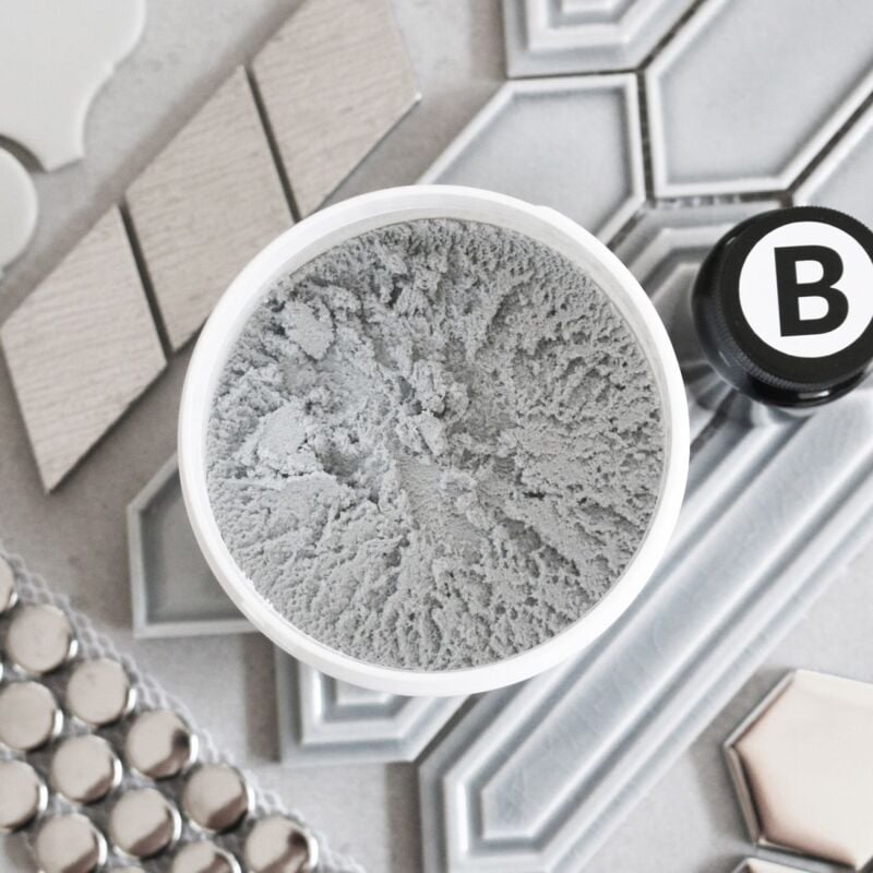 foto del prodotto stucco epossidico bicomponente per riempimento fughe agento metallizzato 1kg