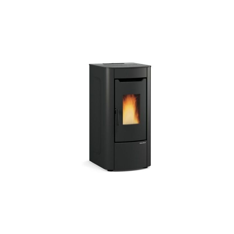 foto del prodotto stufa a pellet ventilata sabry 7 kw nero
