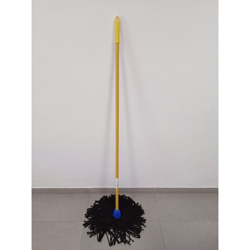 foto del prodotto suinga mocio in microfibra con filo nero bastone giallo 140 cm, filo universale, non graffia il pavimento, pavimenti lisci e non ruvi