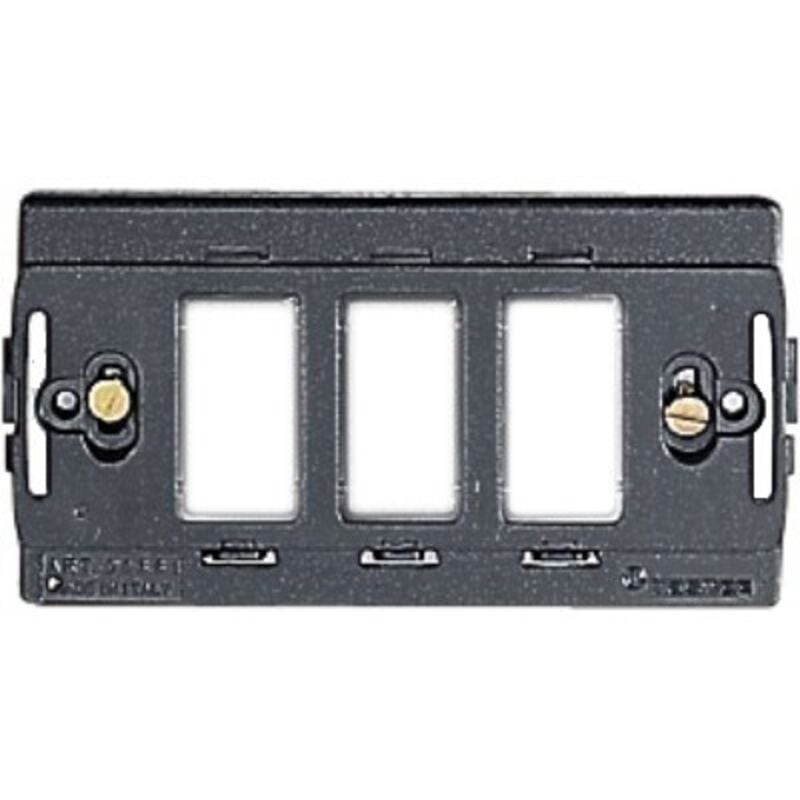 foto del prodotto supporto 3 fori in policarbonato master cod. 00361 