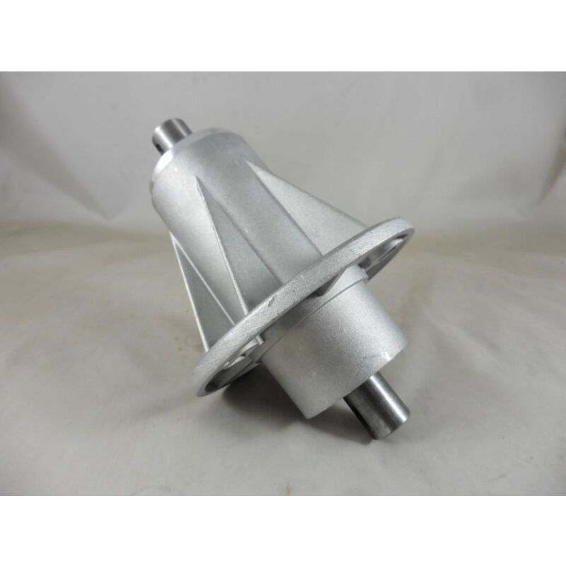 foto del prodotto supporto mozzo portalama tcj92 trattorino castelgarden 382207203 0 originale 1pz