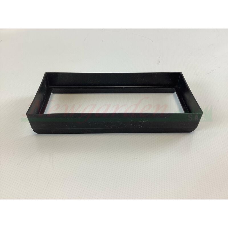 foto del prodotto supporto scatola filtro aria trattorino rasaerba motore briggs stratton 691908