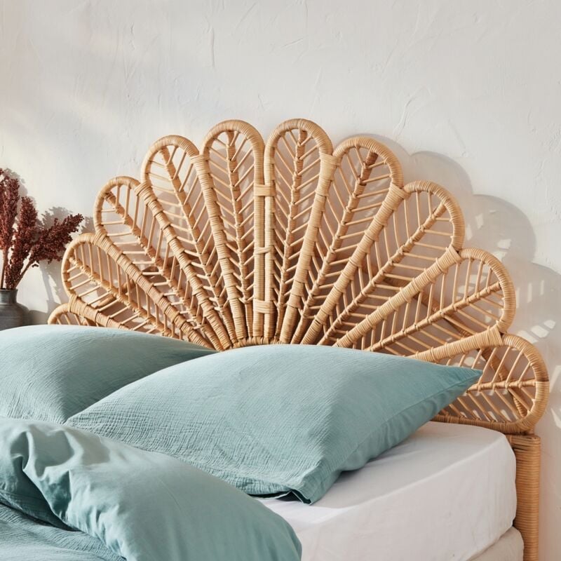 foto del prodotto sweeek testata in rattan naturale