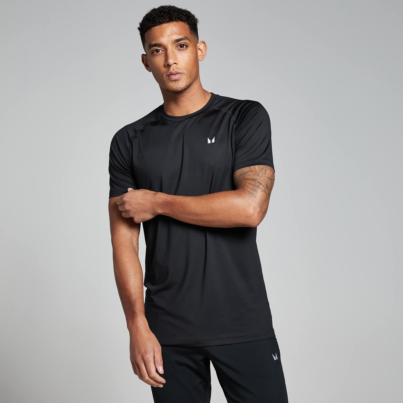foto del prodotto t shirt sportiva a maniche corte mp da uomo nera xxs