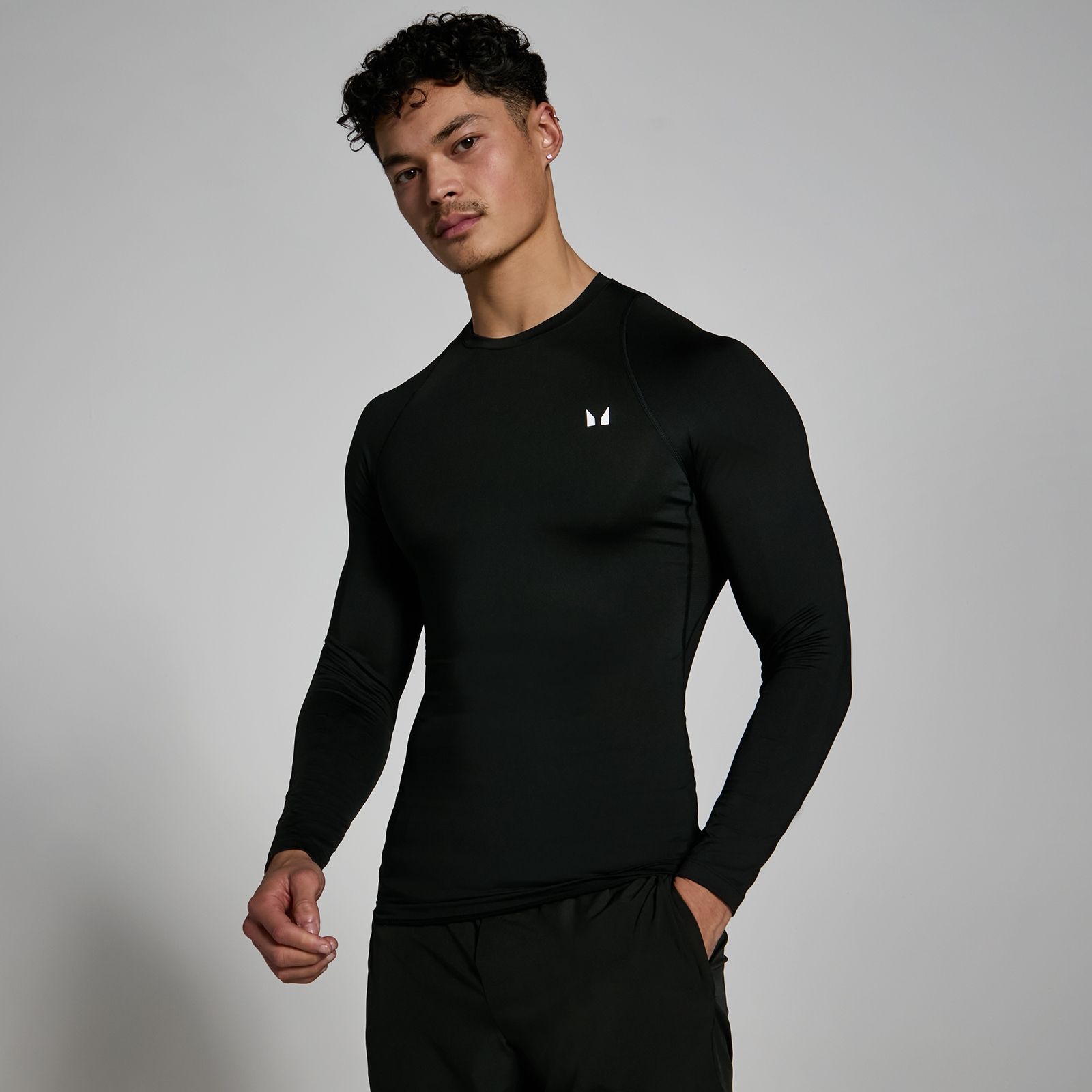 foto del prodotto t shirt sportiva aderente a maniche lunghe mp da uomo nera m