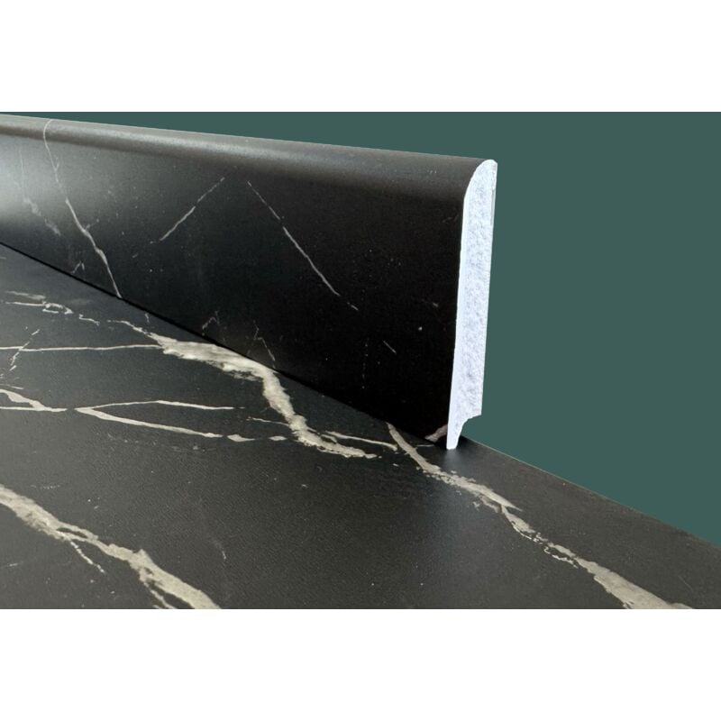 foto del prodotto taac battiscopa in polistrutturato coordinati linea spc 70x10mm bc marmo, legno, cemento. proxima centauri