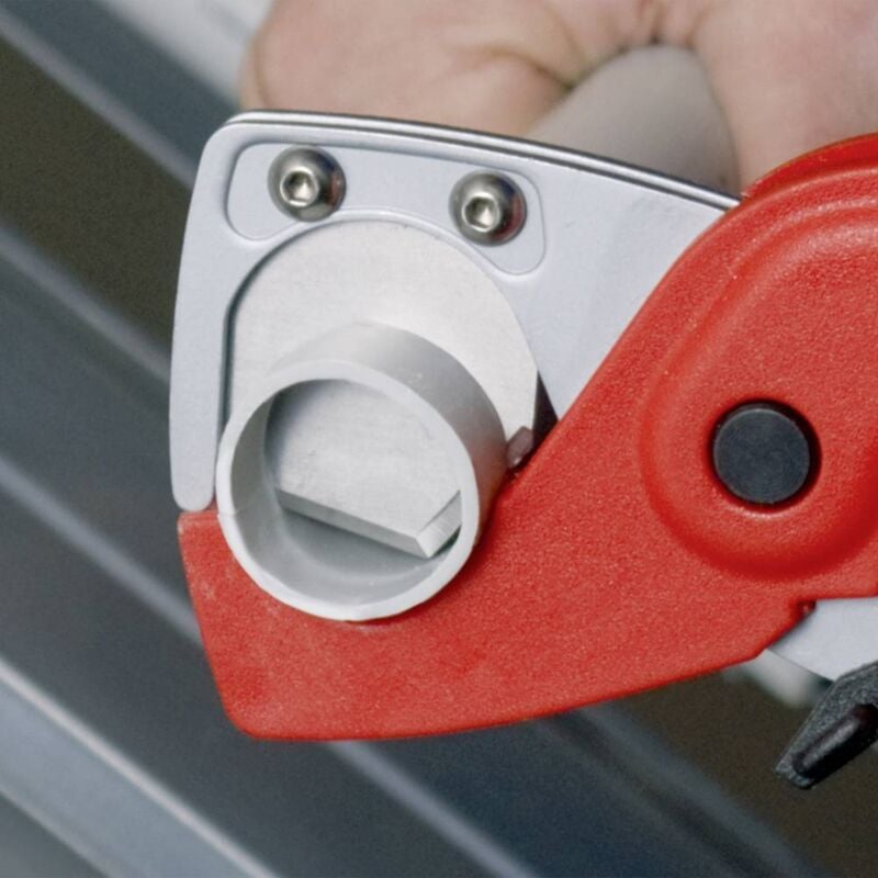 foto del prodotto tagliatubi per tubi flessibili e guaine protettive adatto per isolamento tubi in plastica, guaine 25 mm knipex 90 20