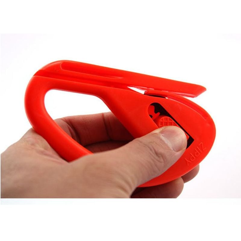 foto del prodotto taglierino con lama di applicazione per taglio del vinile e car wrapping