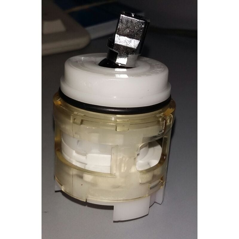 foto del prodotto tancyco zucchetti rubinetteria r98103.8123 r98103 cartucc.mm 38 dal 91 zetamix, cromo