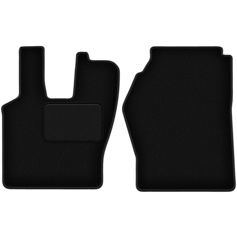 foto del prodotto tappetini anteriori neri per camion iveco stralis 2013 2019 