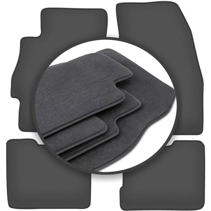 foto del prodotto tappetini auto premium per fiat linea berlina 2009 2015 