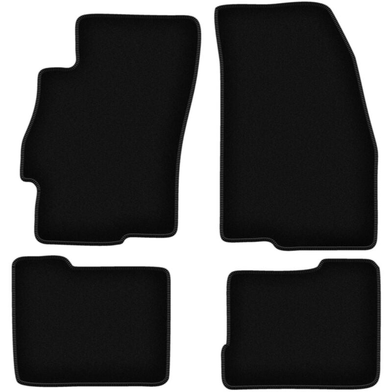 foto del prodotto tappetini basic in velluto nero per fiat linea berlina 2009 2015 