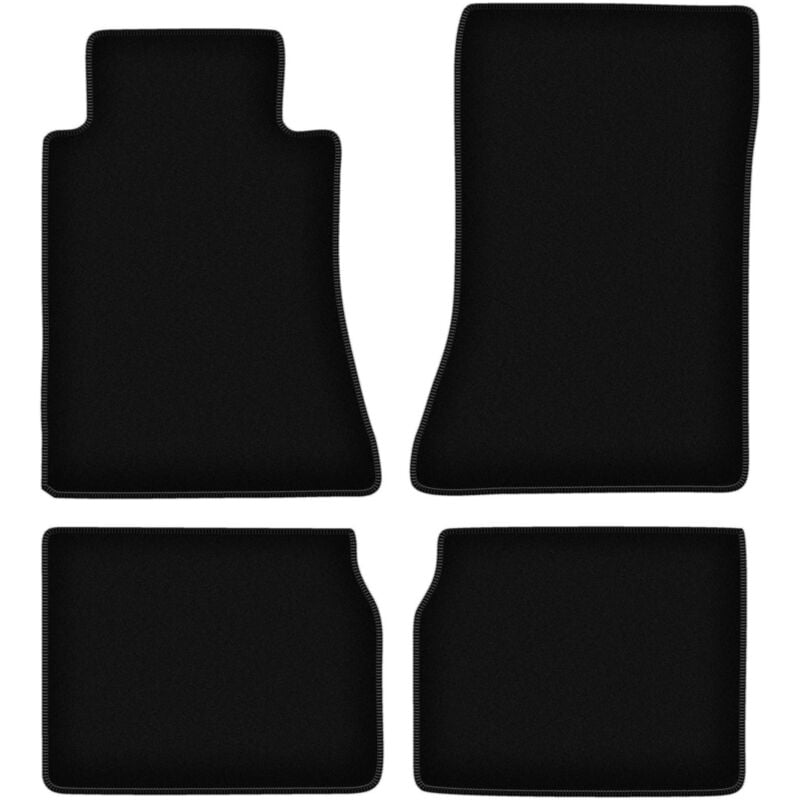 foto del prodotto tappetini basic in velluto nero per mercedes e w124 berlina, station wagon 1984 1997 