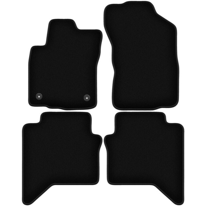 foto del prodotto tappetini basic in velluto nero per toyota hilux viii pick up 2015 