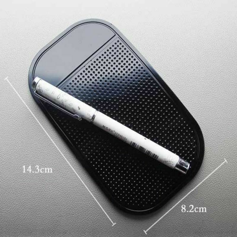 foto del prodotto tappetino adesivo porta cellulare cruscotto auto colore nero