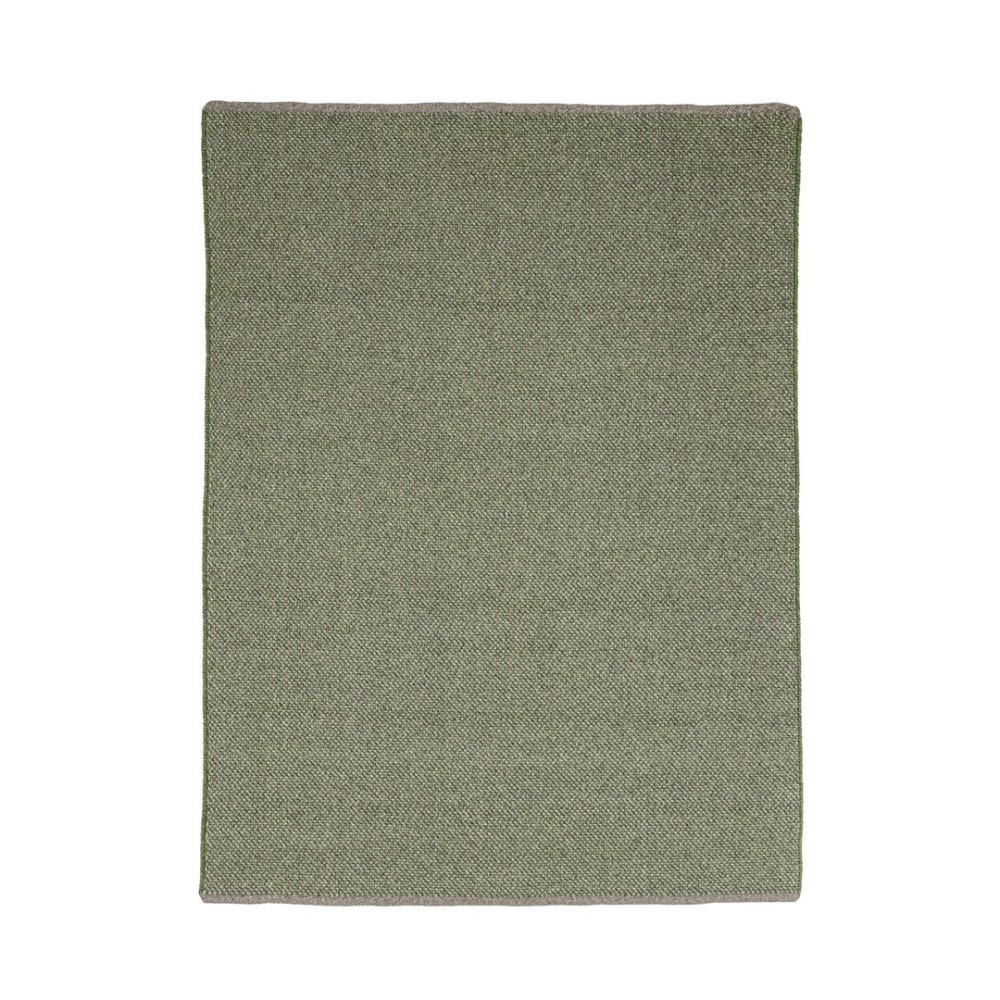 foto del prodotto tappeto da esterno verde in fibra sintetica lavorato a mano 170x240