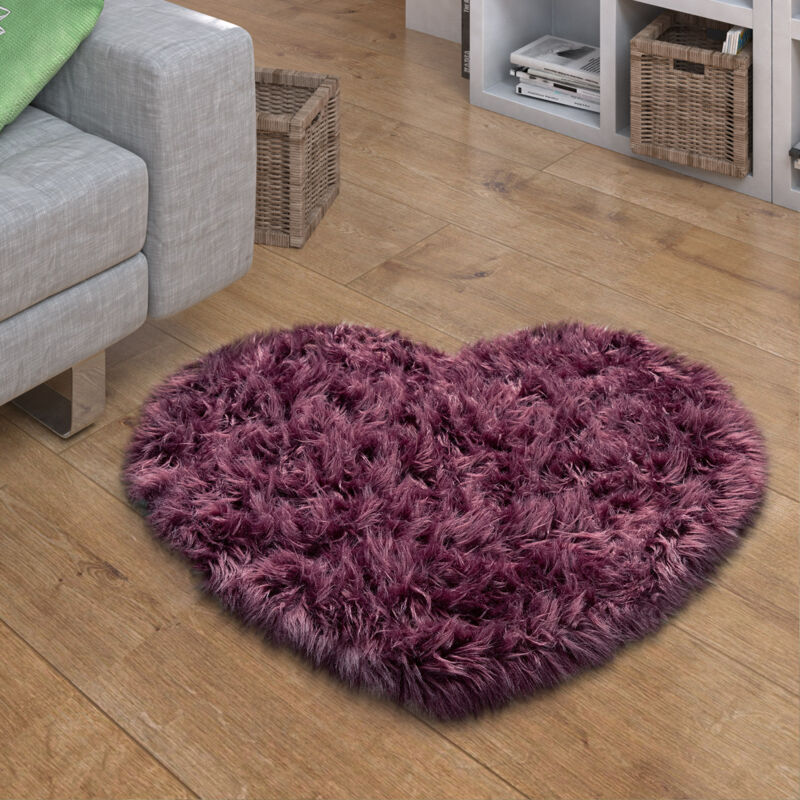 foto del prodotto tappeto in ecopelliccia, cuscini, a cuore, rotondo, in diverse forme, lilla 80x75 cm forma di cuore paco home
