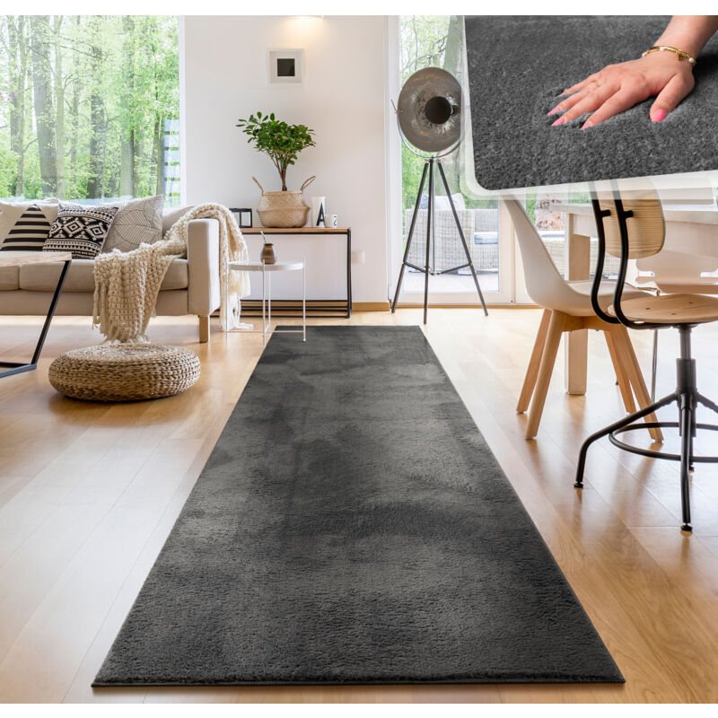 foto del prodotto tappeto moderno per soggiorno a pelo corto lavabile morbido uni effetto pelliccia antiscivolo 80x300 cm, antracite paco home