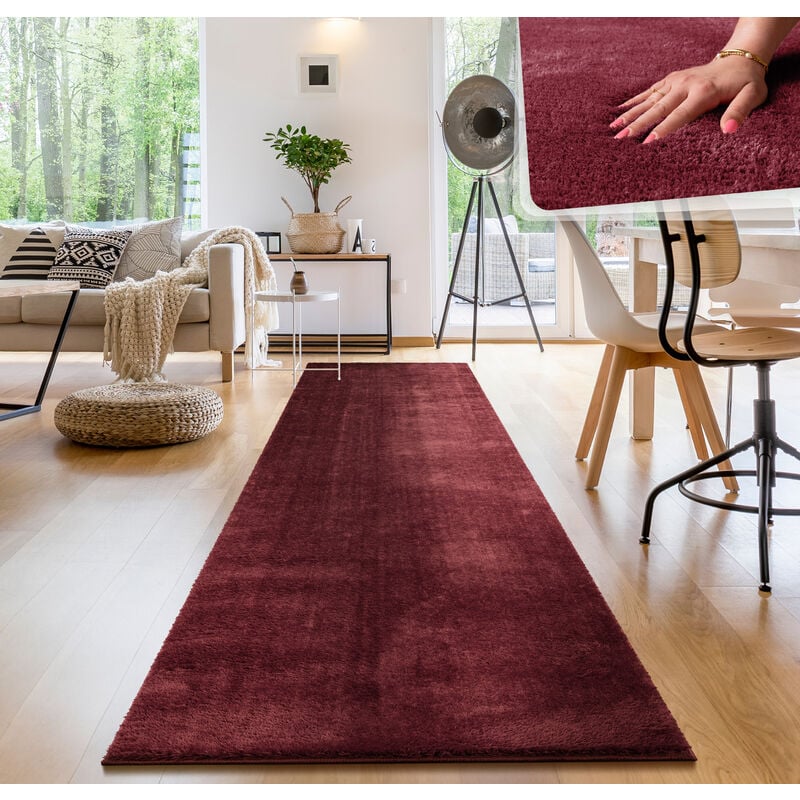 foto del prodotto tappeto moderno per soggiorno a pelo corto lavabile morbido uni effetto pelliccia antiscivolo 80x300 cm, rosso paco home