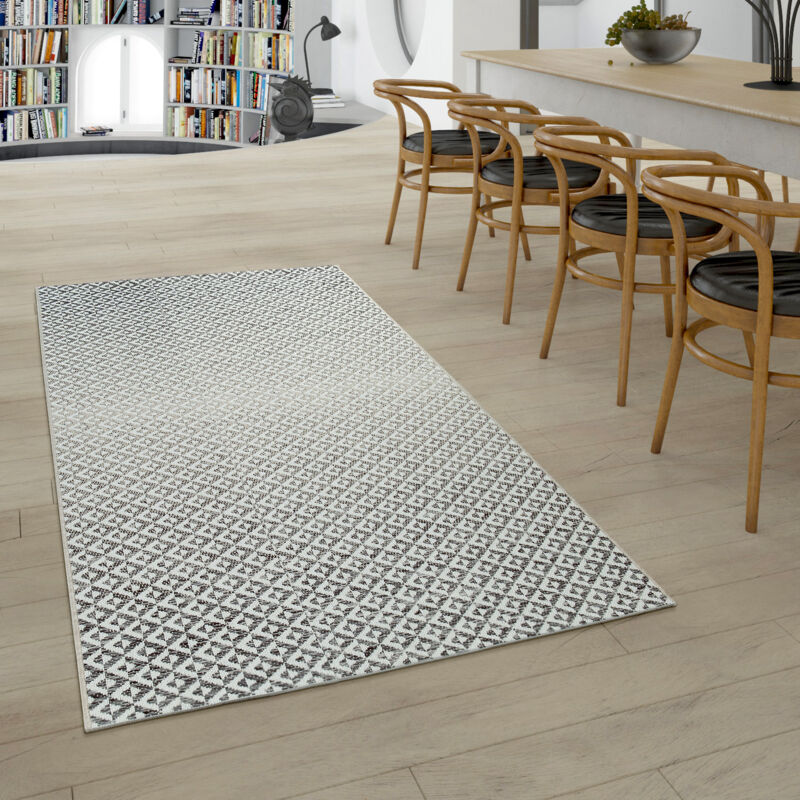 foto del prodotto tappeto per interni ed esterni a tessuto piatto con design a rombi scandinavo dal motivo geometrico in grigio 80x150 cm paco home