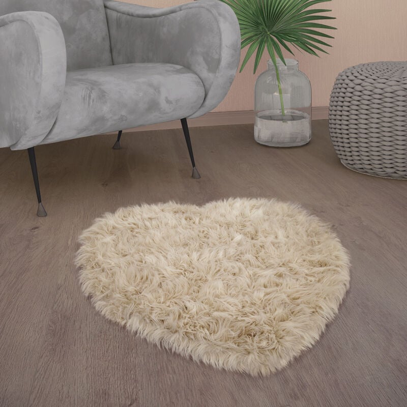 foto del prodotto tappeto salotto pelliccia finta imitazione pelo lungo cuscino cuore rotondo crema, 80x75 cm forma di cuore paco home