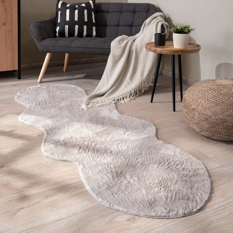 foto del prodotto tappeto salotto pelo corto monocolore in forma finta pelliccia moderna morbida grigio, 70x200 cm forma di pelliccia paco home