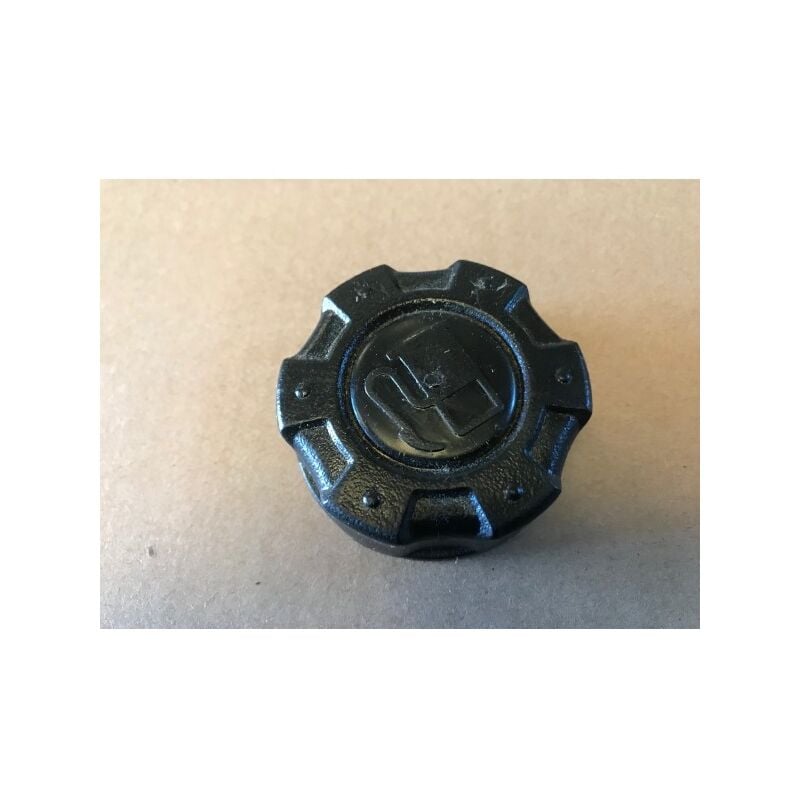 foto del prodotto tappo serbatoio originale oleomac per rasaerba g 44 pk g 44 pk comfort plus