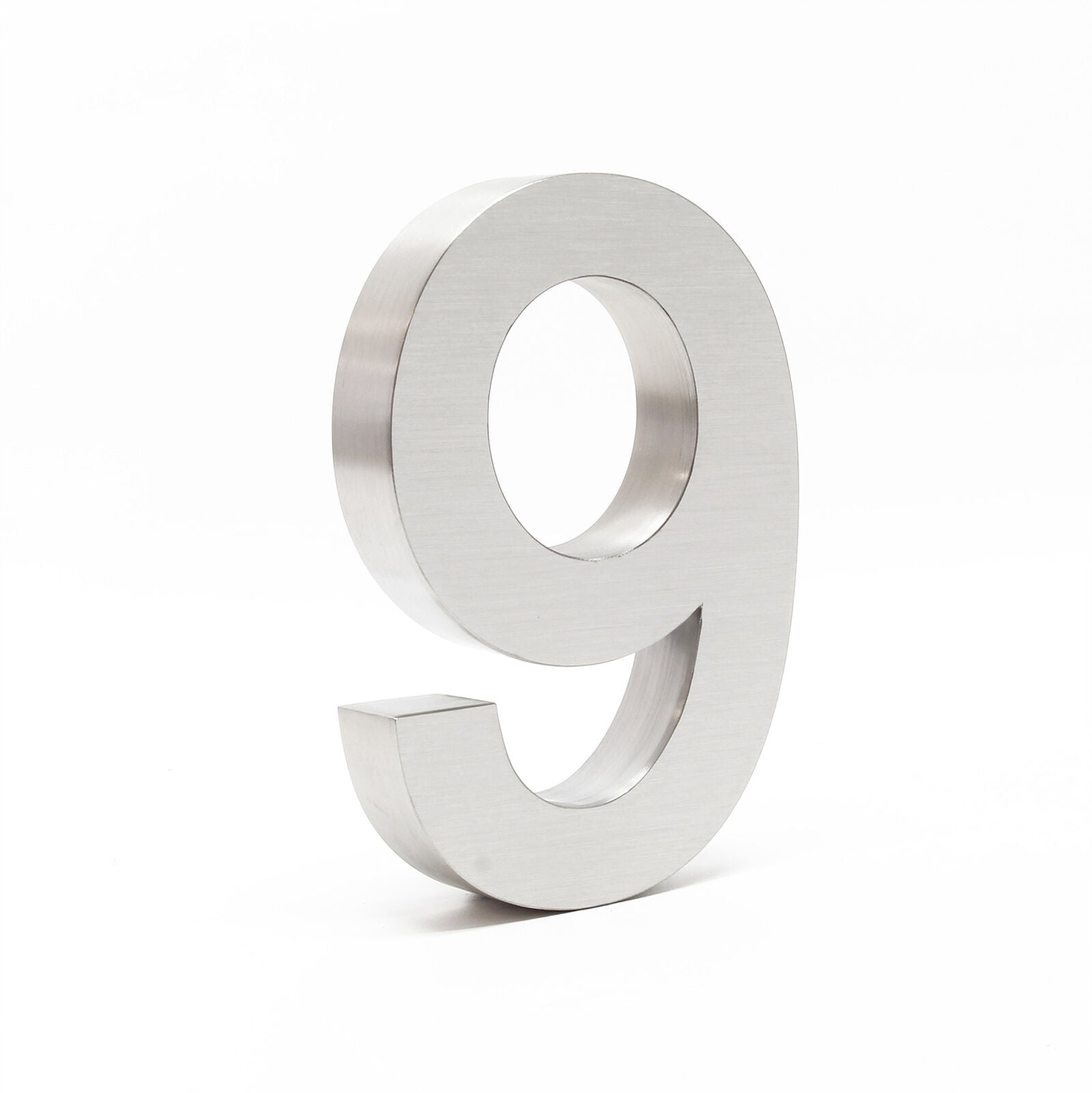 foto del prodotto targa civica 9 acciaio inox 20 cm materiale di montaggio arial 3d 16 0001433